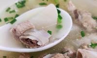 Khi hầm sườn heo bạn tuân thủ mẹo nhỏ '2 nên 3 đừng bỏ', thịt sẽ thơm mềm, nước dùng ngọt và không có mùi tanh